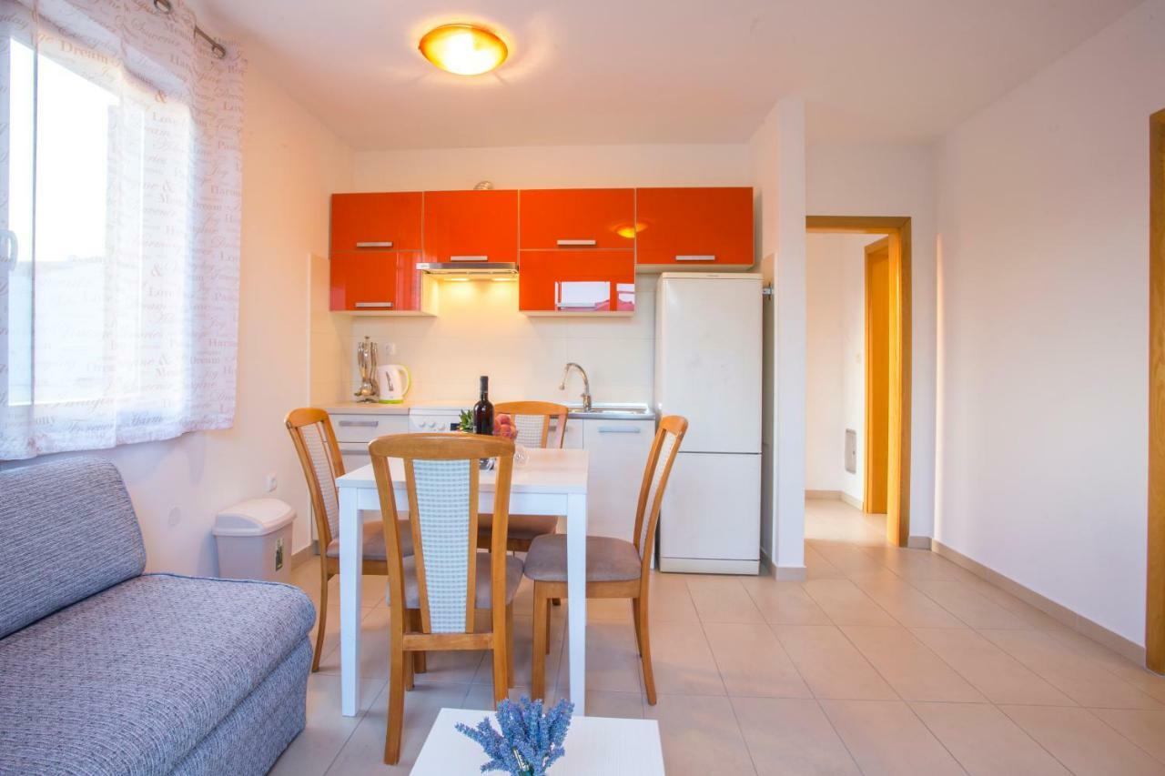 Apartman Irena Pula Exterior photo
