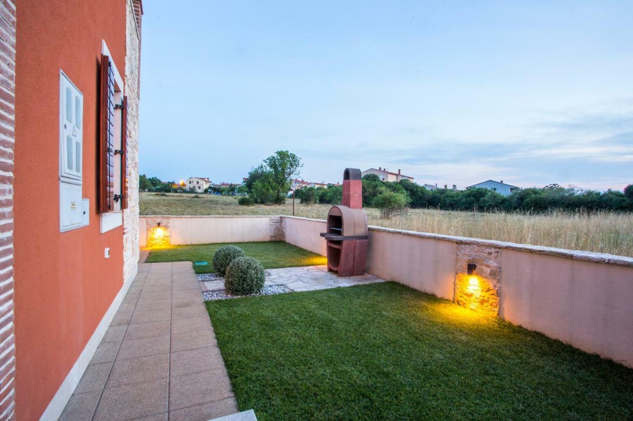 Apartman Irena Pula Exterior photo